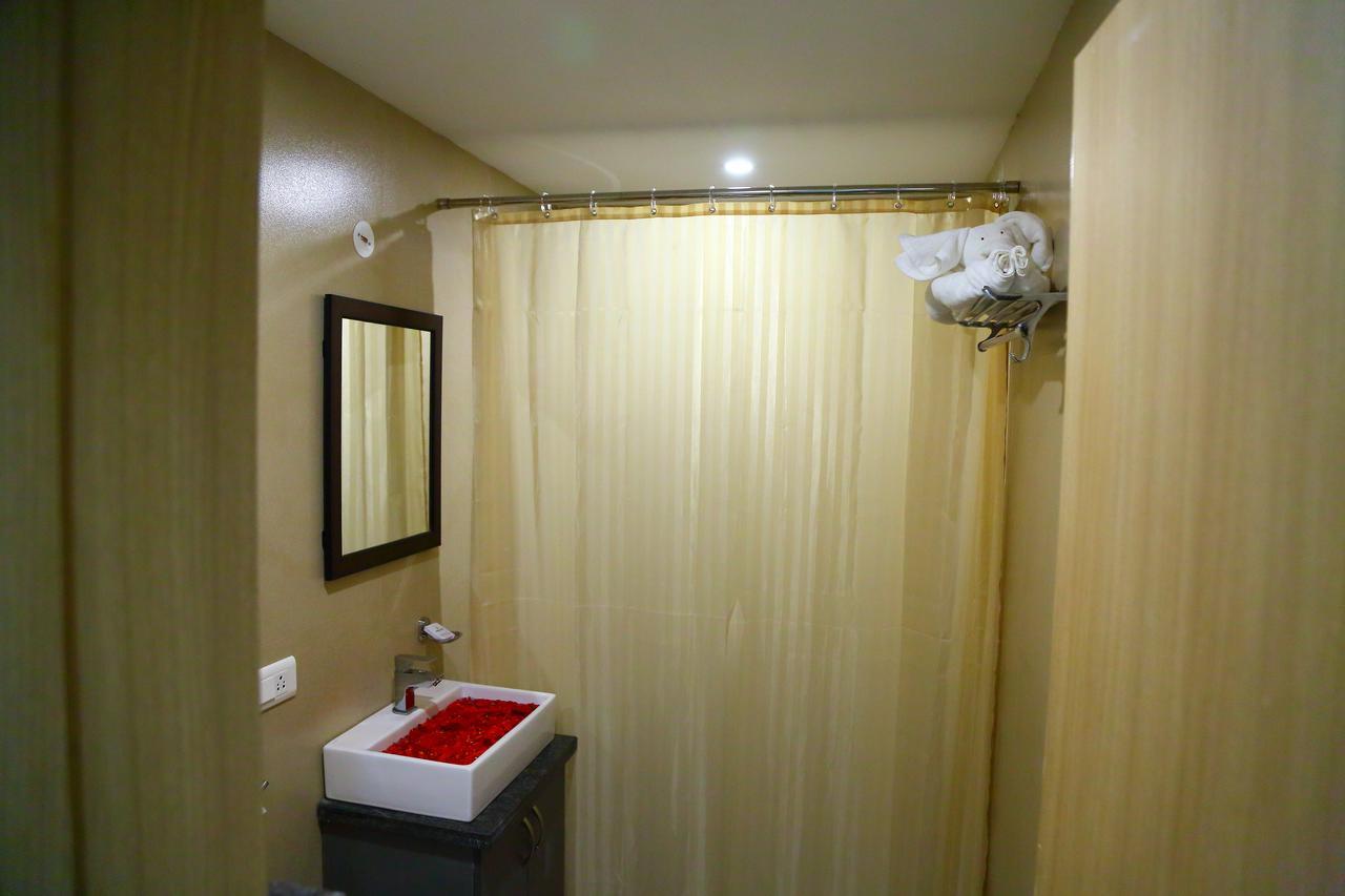 Abhayaa Hotel Visakhapatnam Extérieur photo