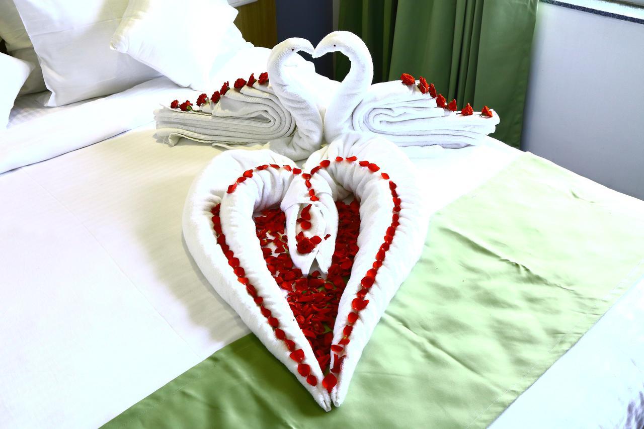 Abhayaa Hotel Visakhapatnam Extérieur photo