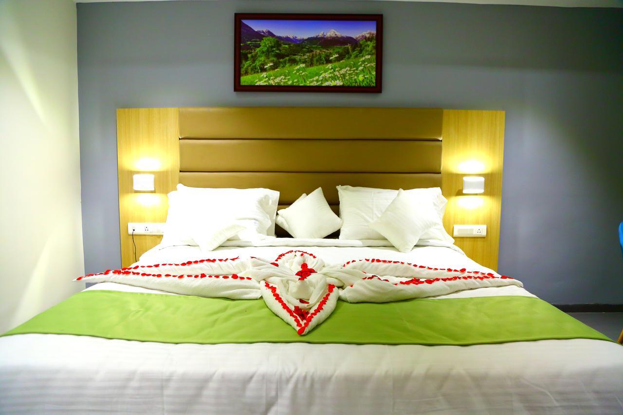 Abhayaa Hotel Visakhapatnam Extérieur photo