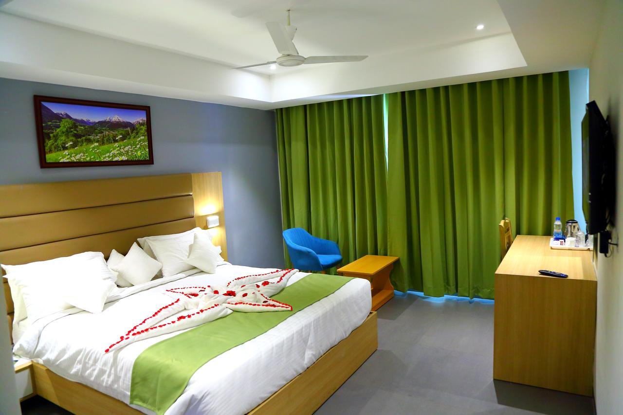 Abhayaa Hotel Visakhapatnam Extérieur photo